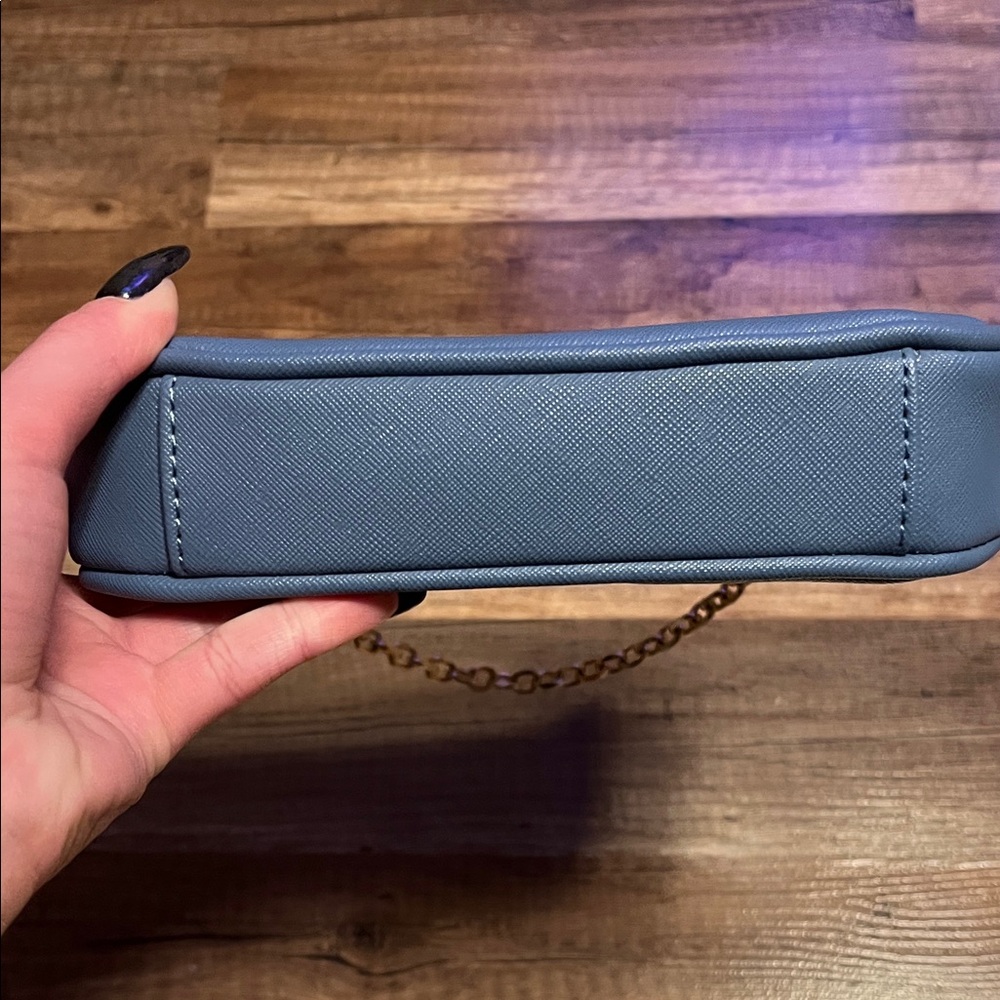 Anne Klein Blue Clutch with Gold Chain - Picture 6 of 9